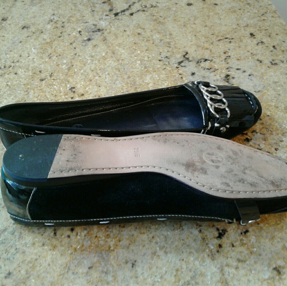 Shoes - Picture 6 of 7